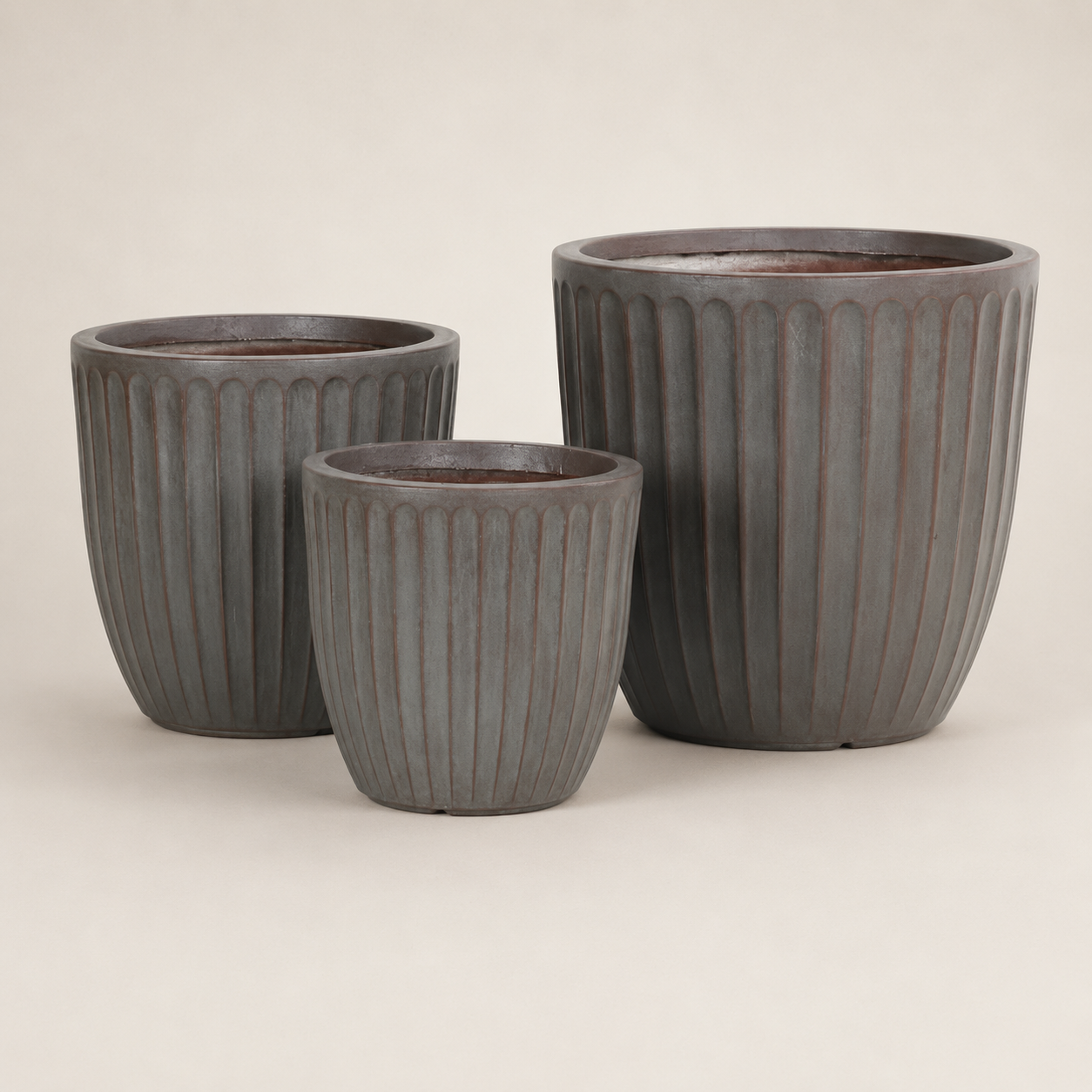 CONJUNTO DE VASOS REDONDOS EM FIBRA DE RESINA