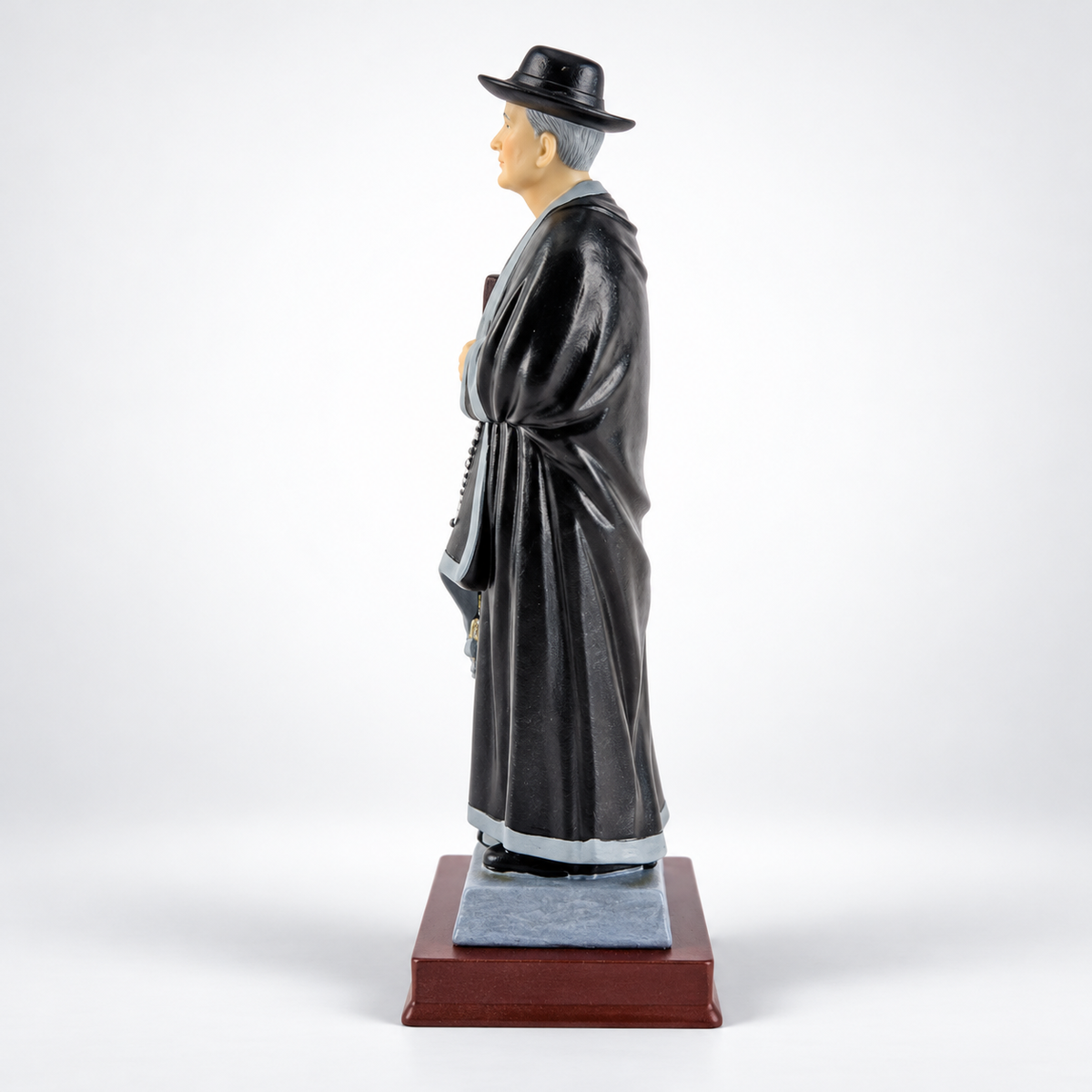 Padre Cruz em Marfinite