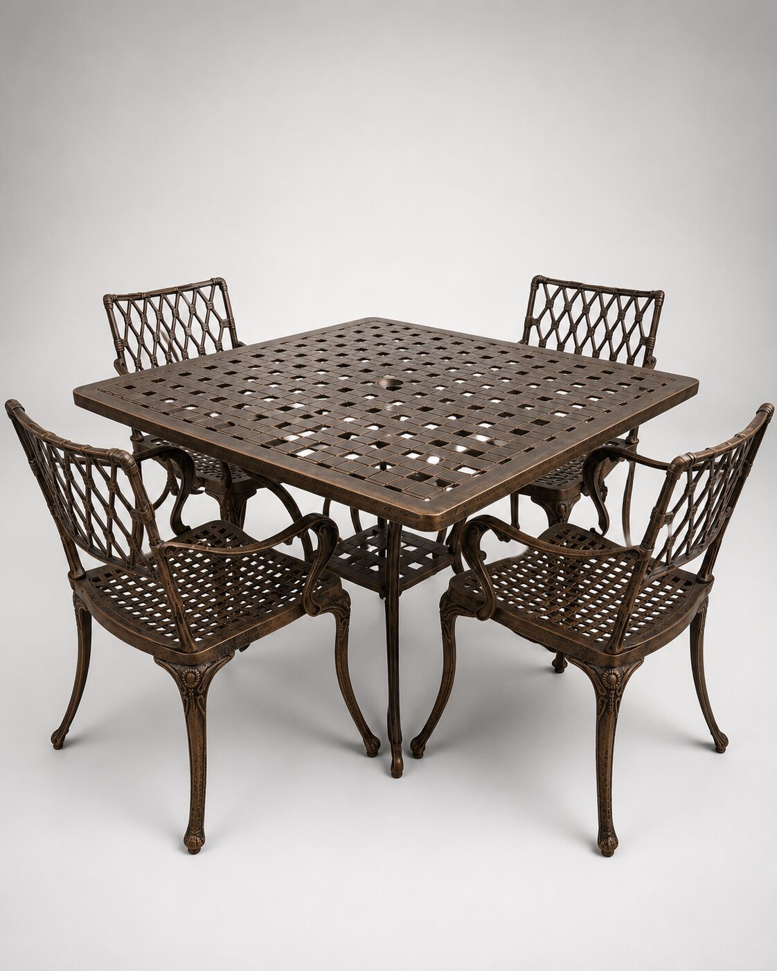 Conjunto de Mesa Quadrada Xadrez com Cadeira Palhinha em Fundição de Alumínio