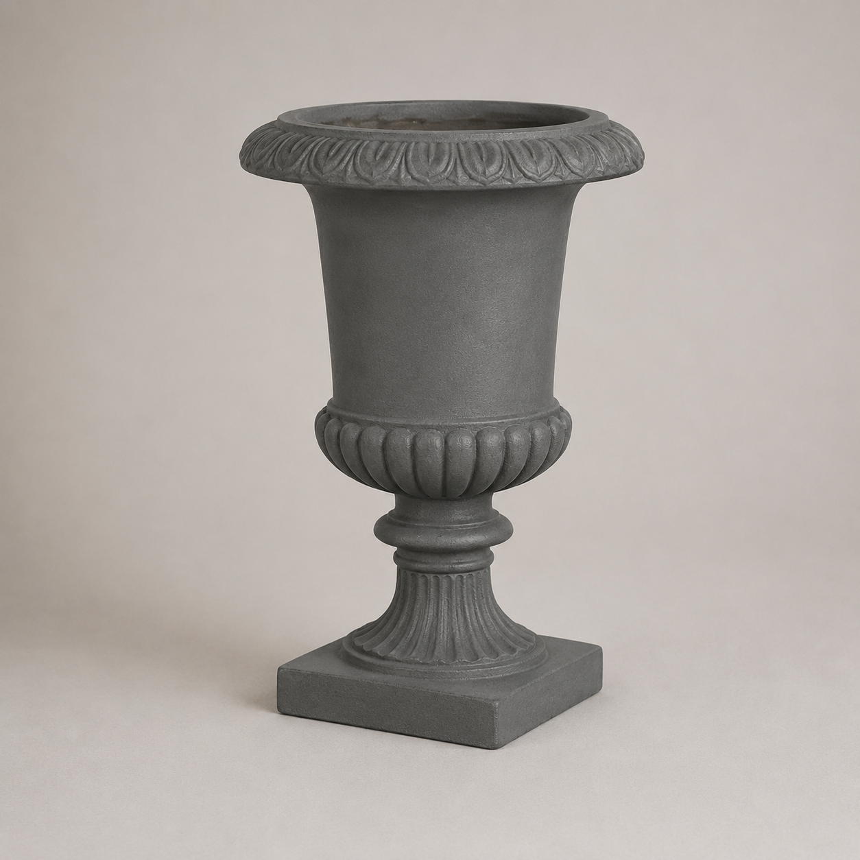 VASO ROMANO EM FIBRA DE RESINA